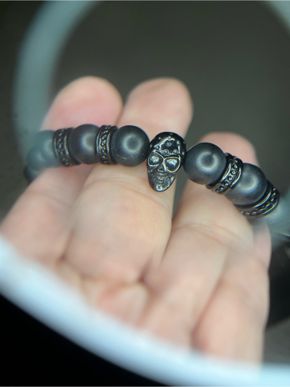 UNISEX SKULL HEAD STRETCH WHIMSIGOTH ROUND BEADED BRACELET MATTE BLACK LIKE NEW